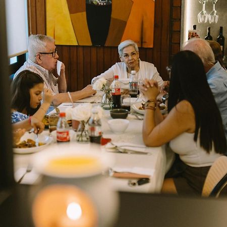 Manakin Hostal & Resto 만타 외부 사진