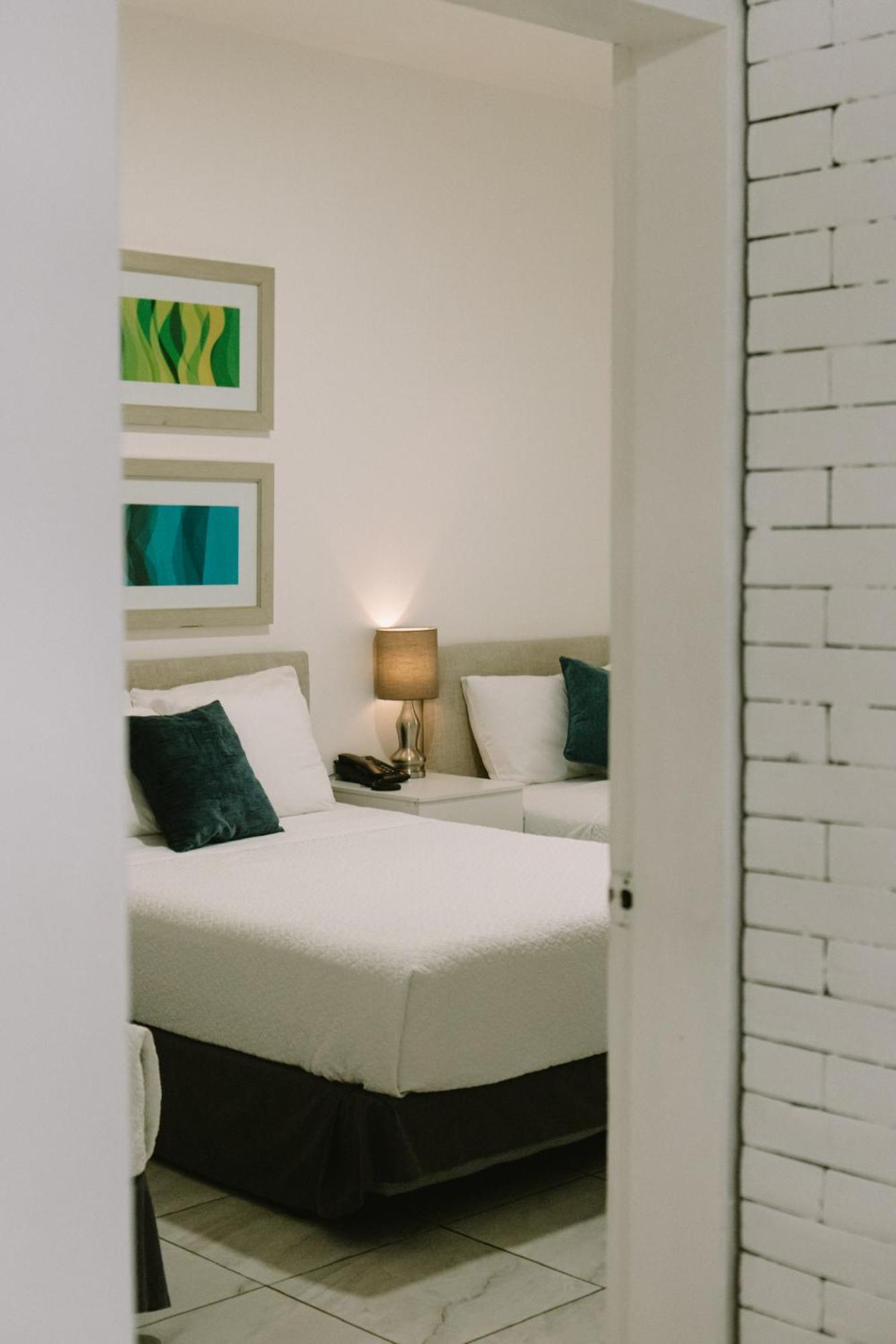 Manakin Hostal & Resto 만타 외부 사진